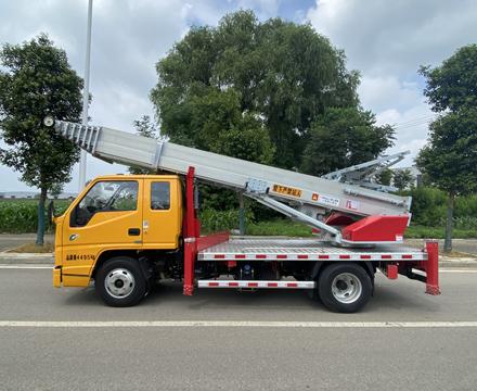 chariot élévateur à échelle